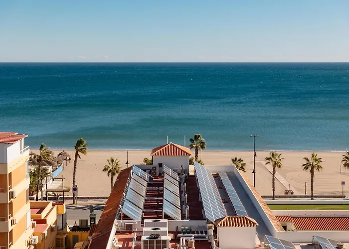 Apartment Beachfront With Panoramic Sea Views, Private Parking, Swimming Pools And Mini Golf *