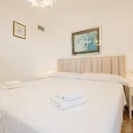 Beachfront With Panoramic Sea Views, Private Parking, Swimming Pools And Mini Golf Torremolinos