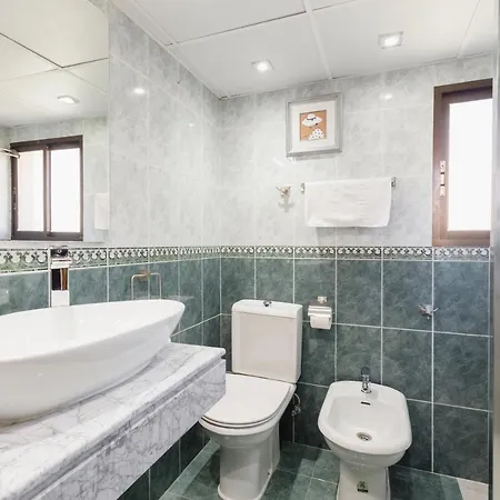 Apartamento Beachfront With Stunning Views In