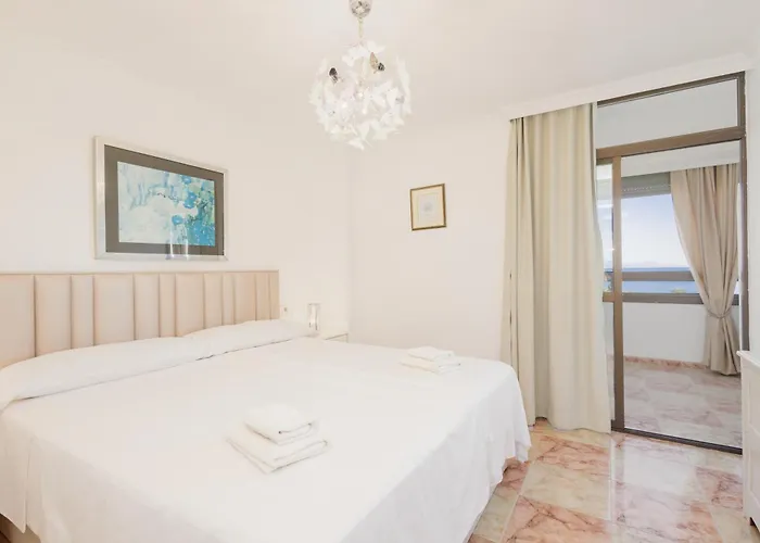 Apartamento Beachfront With Panoramic Sea Views, Private Parking, Swimming Pools And Mini Golf *