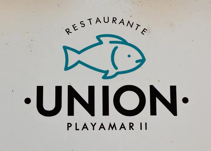 Апартаменты Beachfront With Panoramic Sea Views, Private Parking, Swimming Pools And Mini Golf Торремолинос