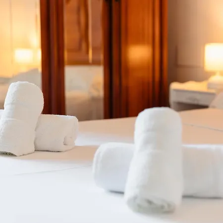 Beachfront With Panoramic Sea Views, Private Parking, Swimming Pools And Mini Golf *