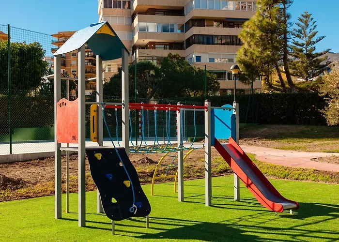 Apartment Beachfront With Panoramic Sea Views, Private Parking, Swimming Pools And Mini Golf